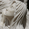 Vierge à l'Enfant - Italie - 2008 - Hauteur: 1,80m - Marbre rose du Portugal - Maria de Faykod